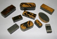 Lot 633 - Ten assorted 19th Century carved horn snuff...