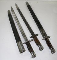 Lot 1048 - An American 1907 pattern bayonet, with 19in....