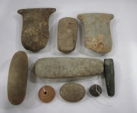 Lot 1151 - A quantity of pre Columbian artifacts, to...