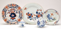 Lot 463 - Set of four Chinese 'Imari' dishes, painted...