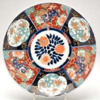 Lot 494 - Large Japanese 'Imari' dish, with central...