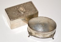 Lot 665 - An 800 standard silver box, possibly French,...