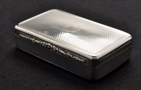 Lot 681 - A Victorian silver snuff box, by Edward...