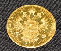 Lot 713 - A 1915 Austrian 4 ducat gold coin, 14grms.