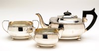 Lot 455 - A George V three-piece tea service, by S....