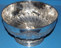 Lot 526 - An Edwardian rose bowl, by R. Pringle & Sons,...