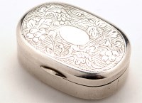 Lot 543 - A Chinese silver snuff box, by Wang Hing, late...