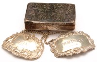 Lot 548 - A Victorian silver snuff box, by Edward Smith,...