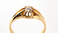 Lot 722 - A single stone diamond ring, the brilliant cut...