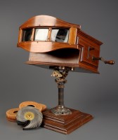 Lot 1007 - An early 20th Century Kinora reel viewer, the...