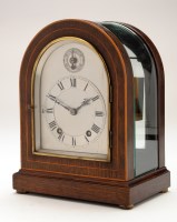 Lot 1133 - An inlaid bracket clock, c.1900, with silvered...