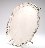 Lot 604 - An Elizabeth II salver, by H.Y.C., Sheffield...