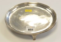 Lot 651 - A George III waiter, by John Langlands II,...