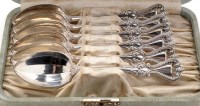 Lot 723 - Six American early 20th Century teaspoons, by...