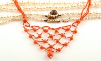 Lot 808 - A cultured pearl single string necklace,...