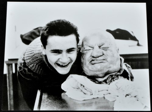 Lush Look Ahead: Damien Cook Background for Desktop Lush Look Ahead: Damien Cook Background for Desktop