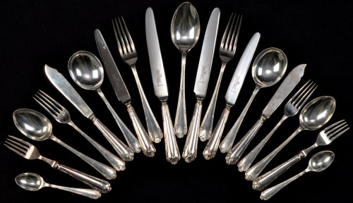 Lot 439 - An Elizabeth Ii Silver Flatware And Cutlery