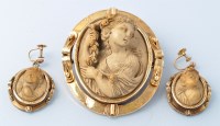 Lot 712 - A Victorian lava cameo brooch, depicting a...