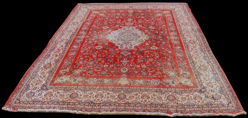 Lot 832 - A Sarough Mahal carpet, the central medallion...