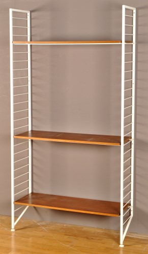Lot 18 - A set of Ladderax shelving, with two white...