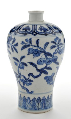 Lot 548 - Chinese Ming style blue and white 'Fruit'...