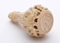 Lot 572 - Chinese ivory cane handle, late 19th/early...