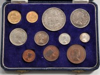 Lot 763 - South Africa 1953 proof set from Gold £1 and...