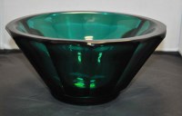 Lot 264 - Daum: a green glass bowl, with curved slice...