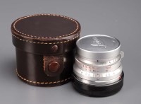 Lot 1225 - A Leitz Summicron M-fitting 35mm f2 lens...