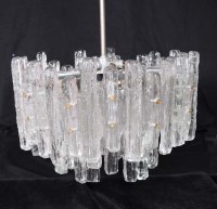 Lot 1339 - A Kalmar Soria pattern ceiling light, of...