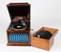 Lot 440 - An Edison Diamond table top phonograph, model...