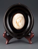 Lot 571 - A 19th Century carved ivory cameo, possibly...