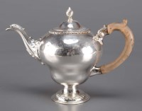 Lot 627 - A George III teapot, by Francis Crump, London...