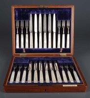 Lot 638 - A set of twelve Edwardian fruit knives and...