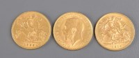 Lot 746 - Three George V gold half sovereigns, 1914-25-26.