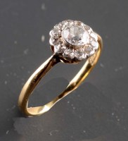 Lot 914 - A diamond ring, c.1890, the old brilliant cut...