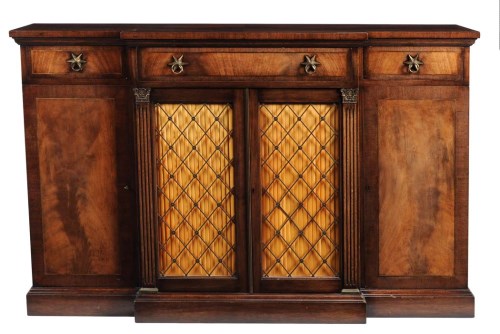 Lot 982 - A fine quality Regency style mahogany...