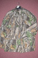 Lot 450 - Deer Hunter outdoor clothing Realtree...