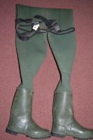 Lot 462 - A pair of Barbour neoprene waders with Vibram...