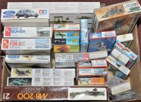 Lot 1034 - A collection of mainly 1/72 scale model kit...