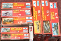 Lot 1039 - Esci 1/72 scale model kits to include No's...