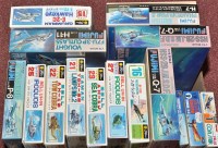 Lot 1044 - Fujimi 1/72 scale model kits of helicopters...