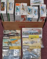 Lot 1049 - Frog 1/72 scale model kits, some boxed and...