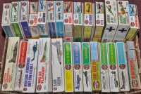 Lot 1058 - Airfix 1/72 scale model kits, military...