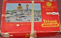 Lot 1167 - A Tri-ang Railways '00' gauge Electric train,...