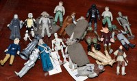 Lot 1177 - A quantity of early 1980's Star Wars figurines...