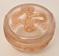 Lot 620 - R. Lalique glass box with lid, for Coty...