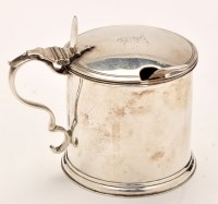 Lot 741 - A George III silver drum mustard, by Robert...