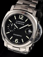 Lot 826 - Panerai Luminor Marina: a gentleman's...