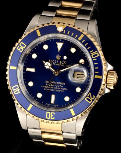 Lot 832 - Rolex Oyster Perpetual Date Submariner: a gold...